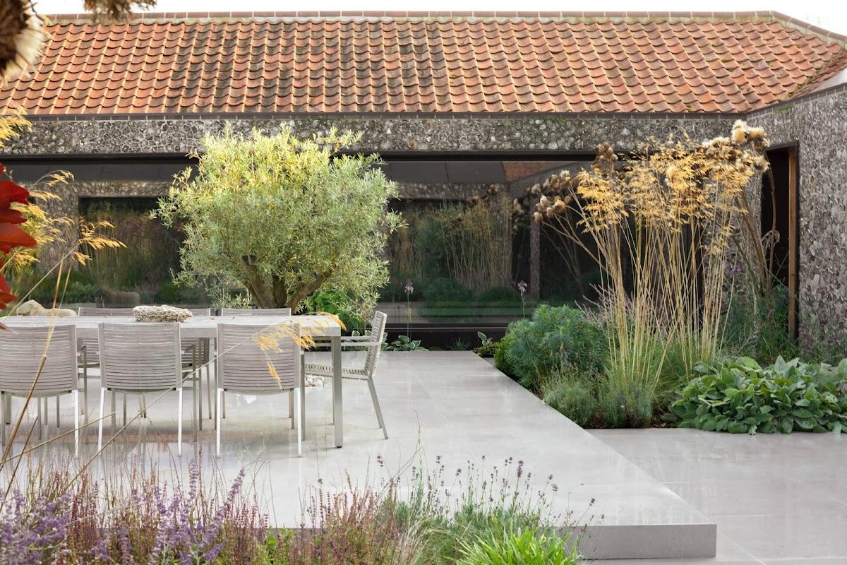 Adrian Griffiths Garden Design
