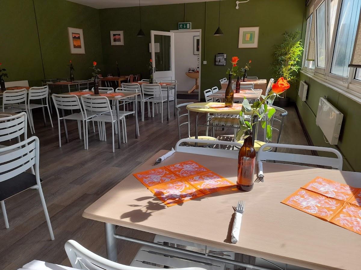 Bake 'N' Butty Cafe