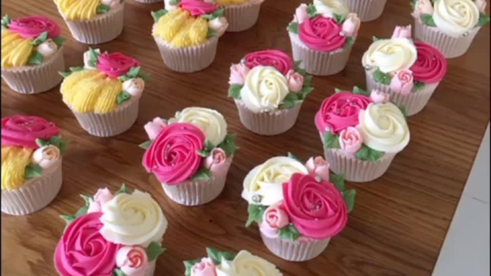 Bloomin' Good Cupcakes