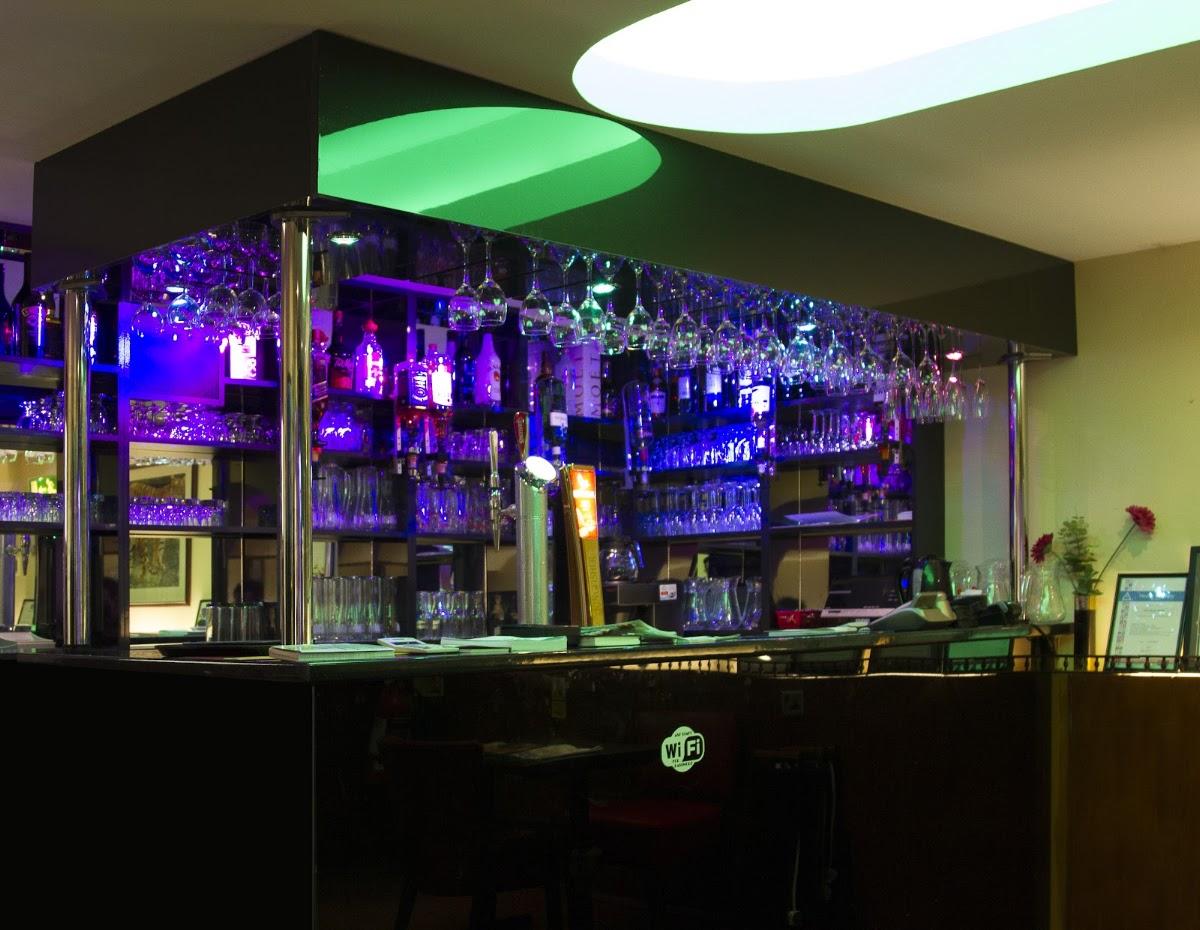Brandon Tandoori