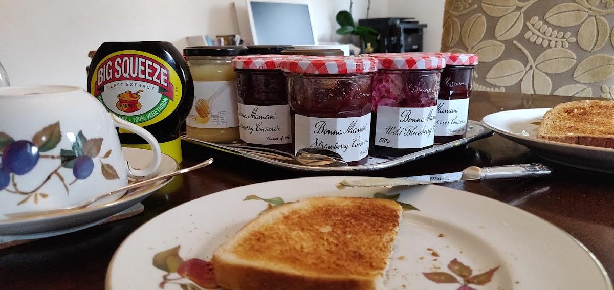 Brecham Lodge Bed and Breakfast