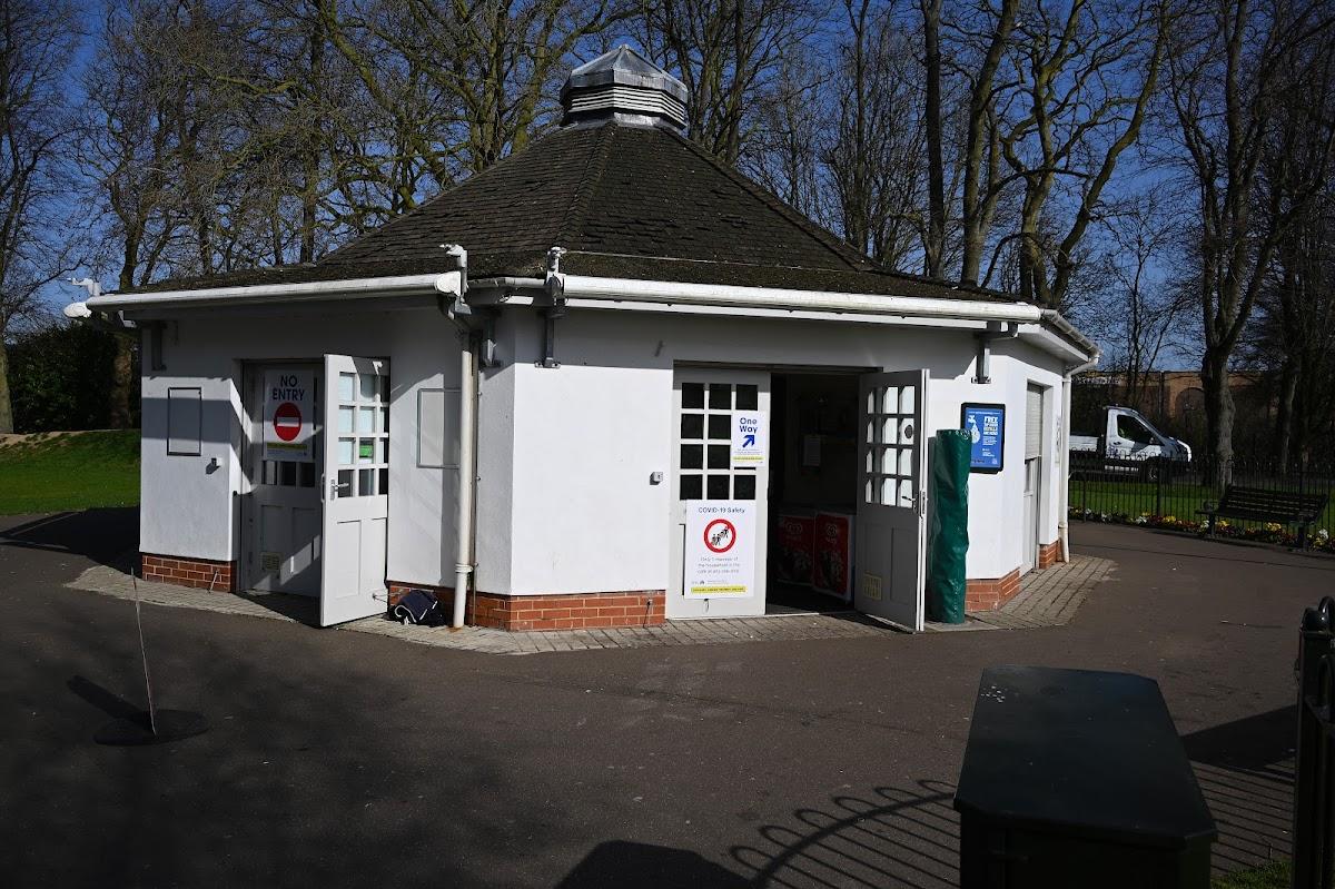 Café In The Park