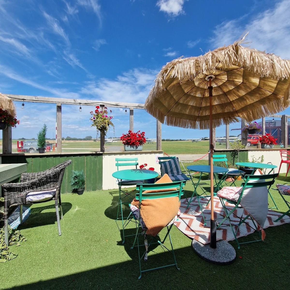 Club Virage Cafe & Bar