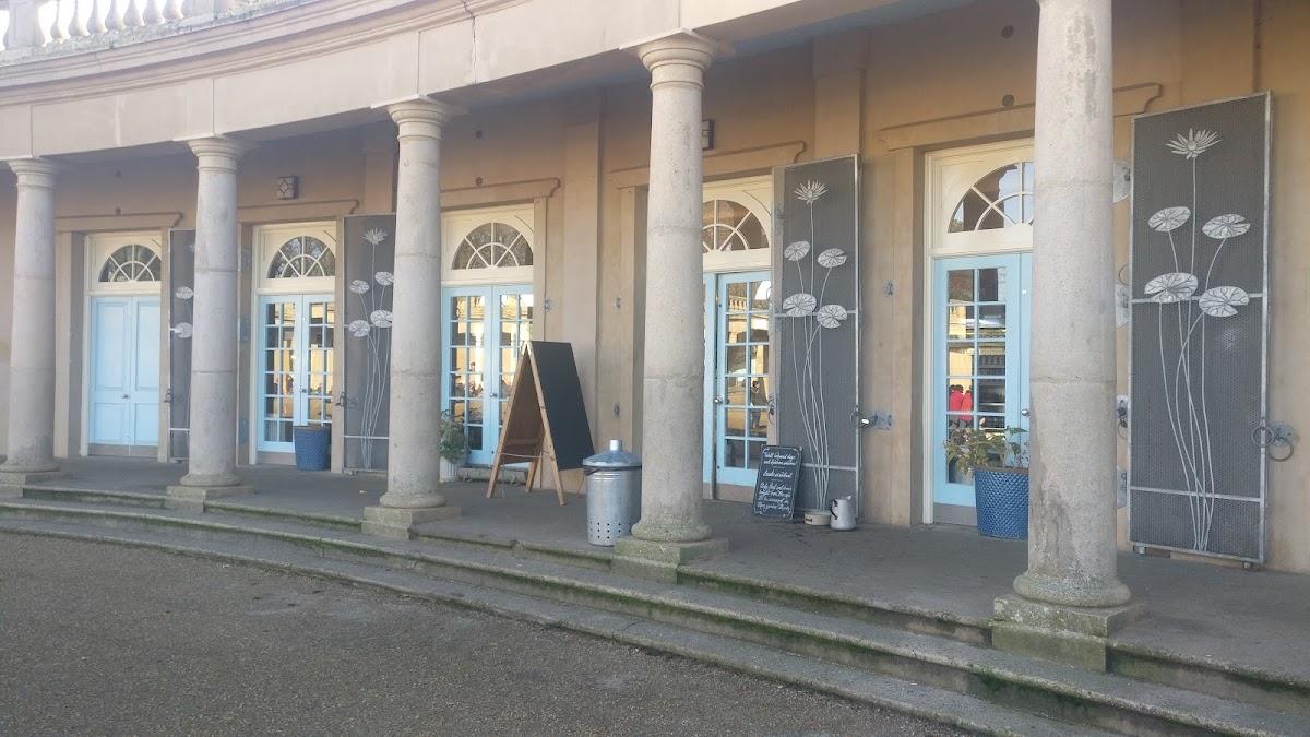 Eaton Park Café