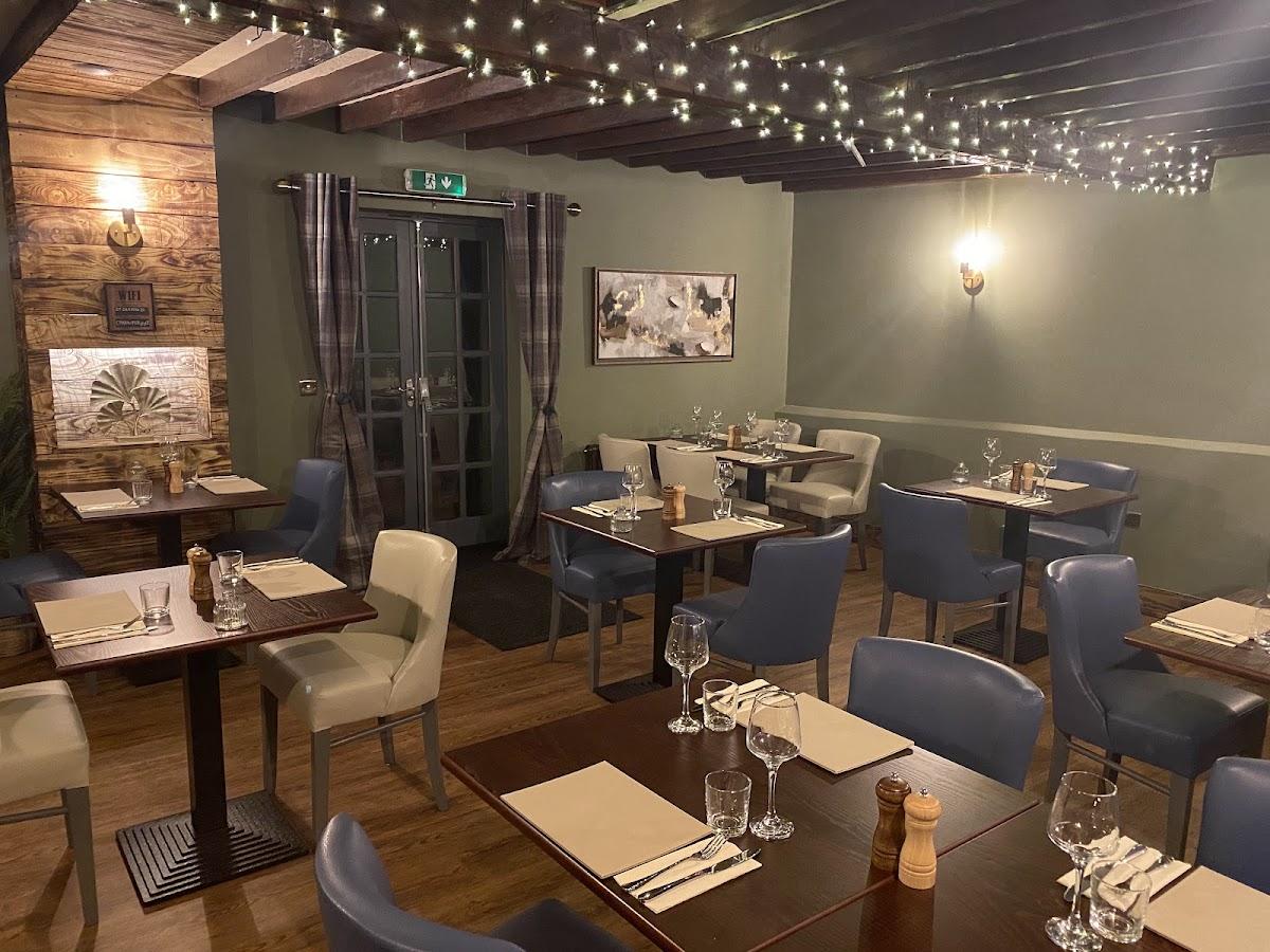 Fox and Hounds Thurston