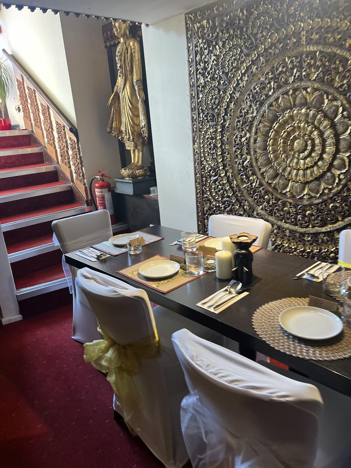 Khobkhun Thai restaurant , Thai cuisine ,Thai flavours ,Thai takeaway, collection and delivery, Asian restaurant.