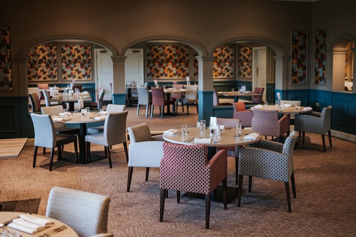Lakes Restaurant at Stoke by Nayland Resort