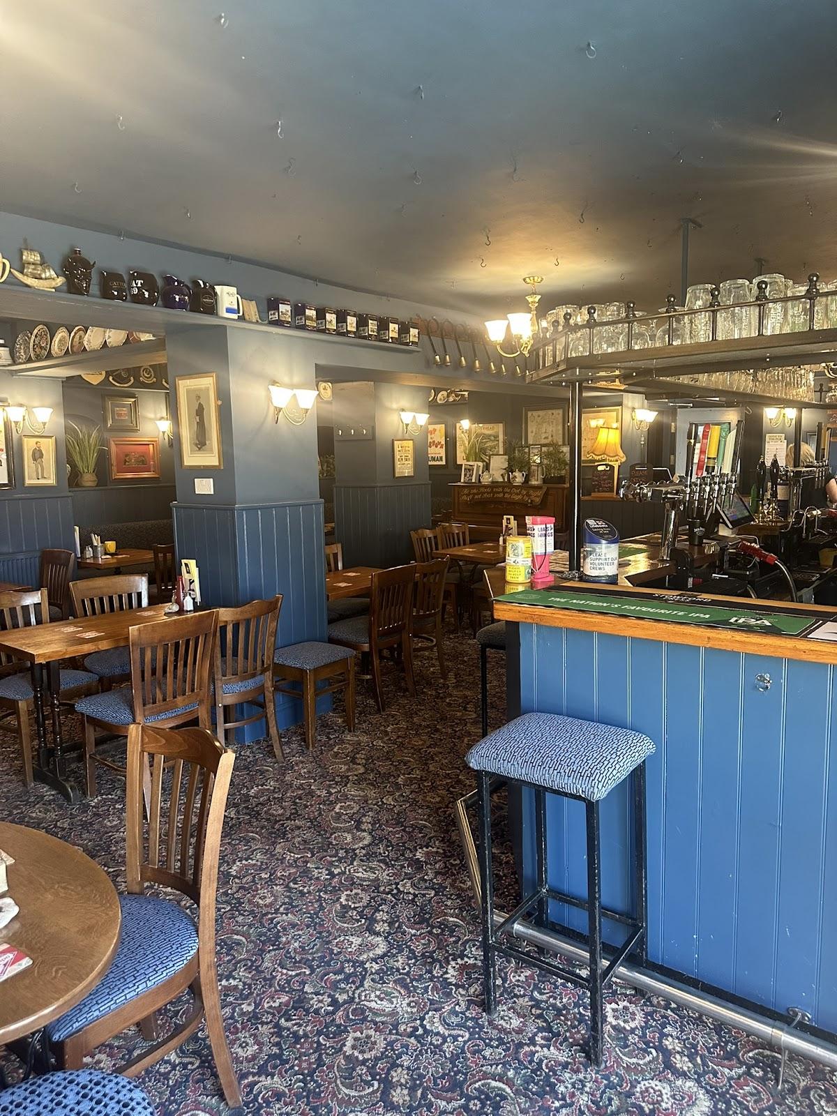 Marine Bar