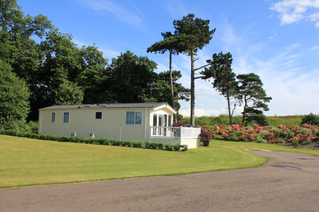 Moon & Sixpence Holiday Park