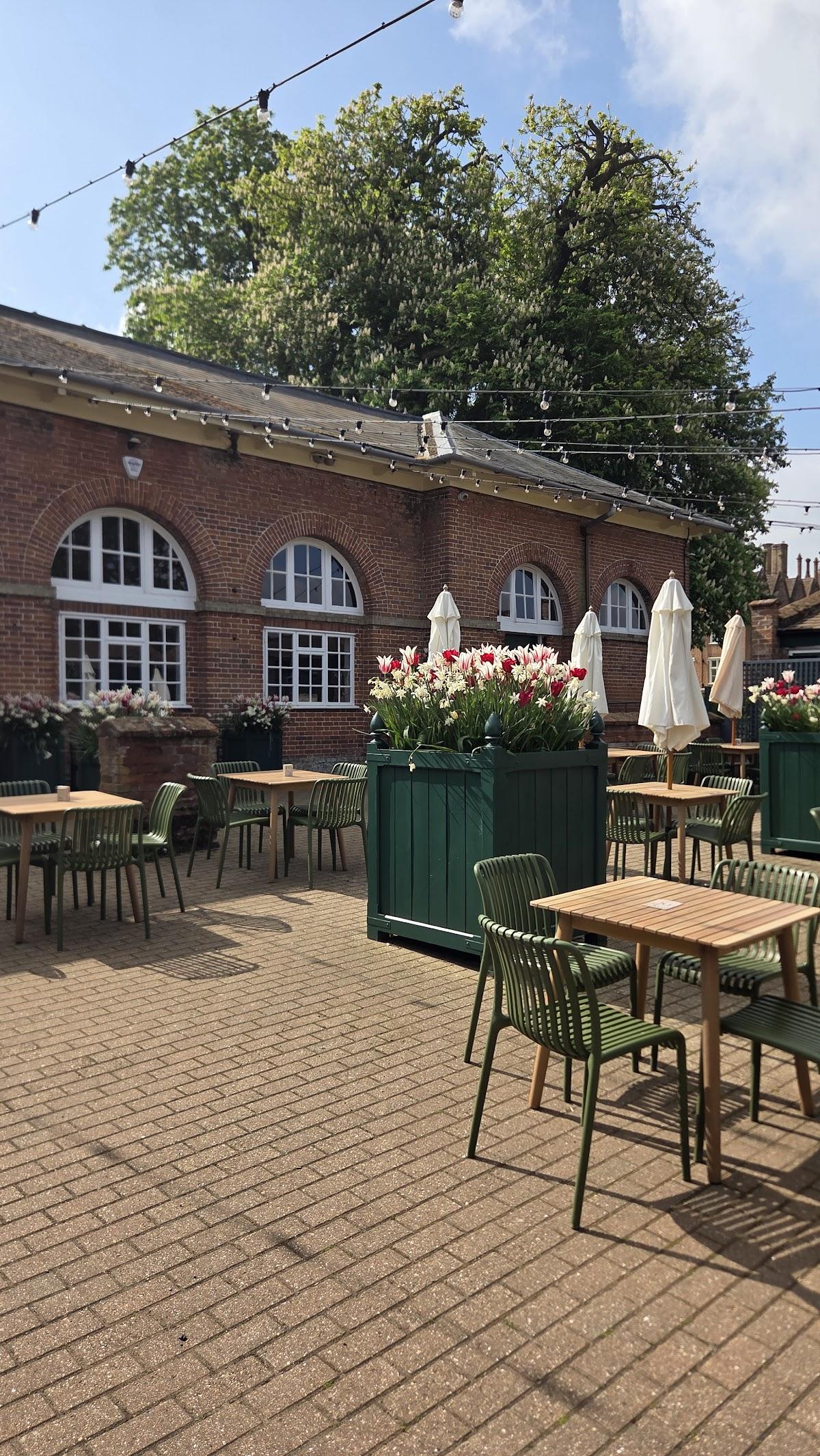 Nourish Cafe