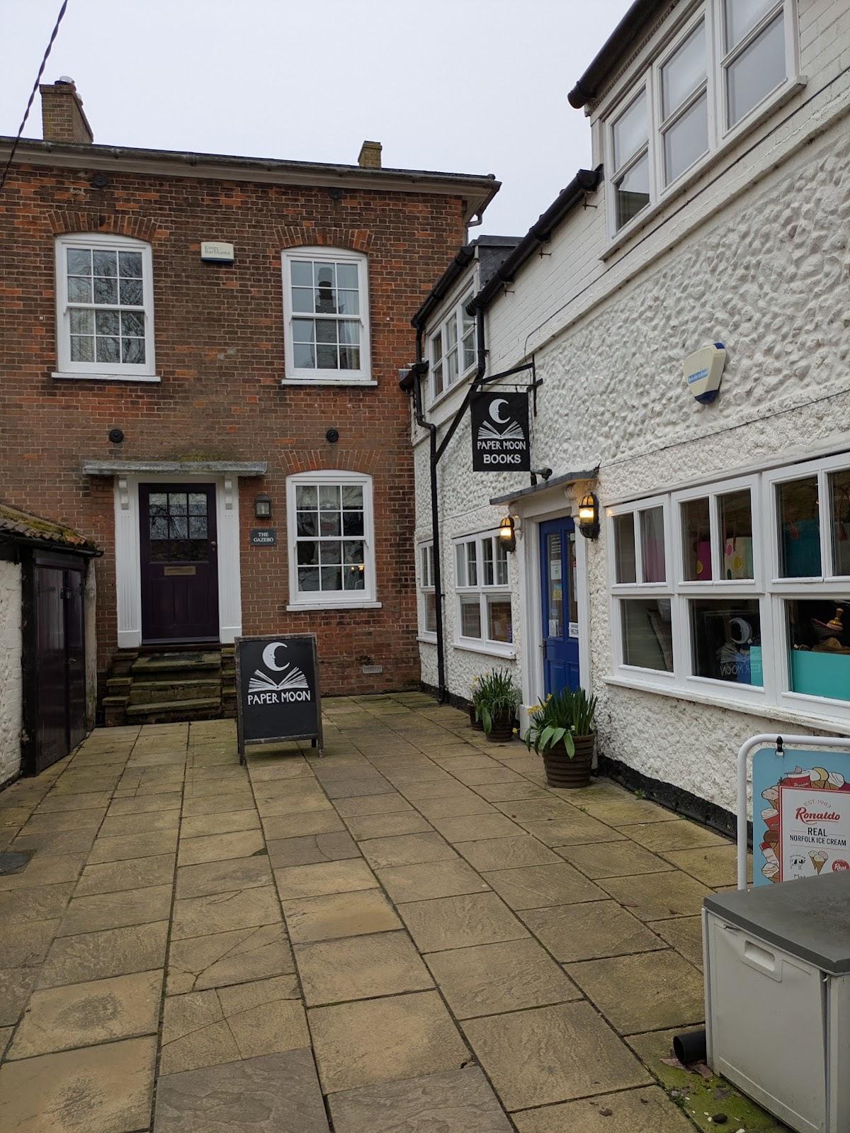 Paper Moon Books