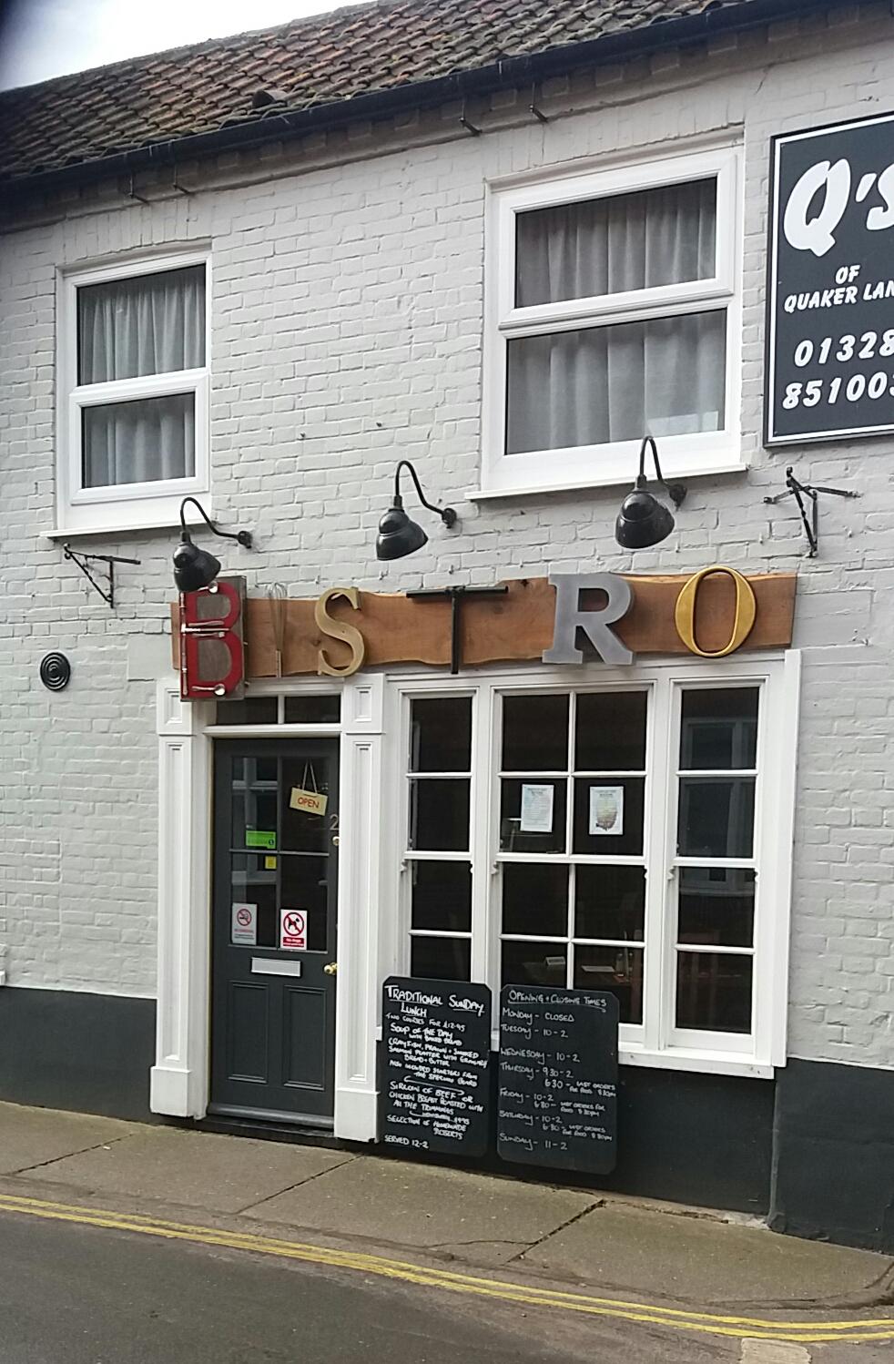 Qs Coffee Shop & Bistro