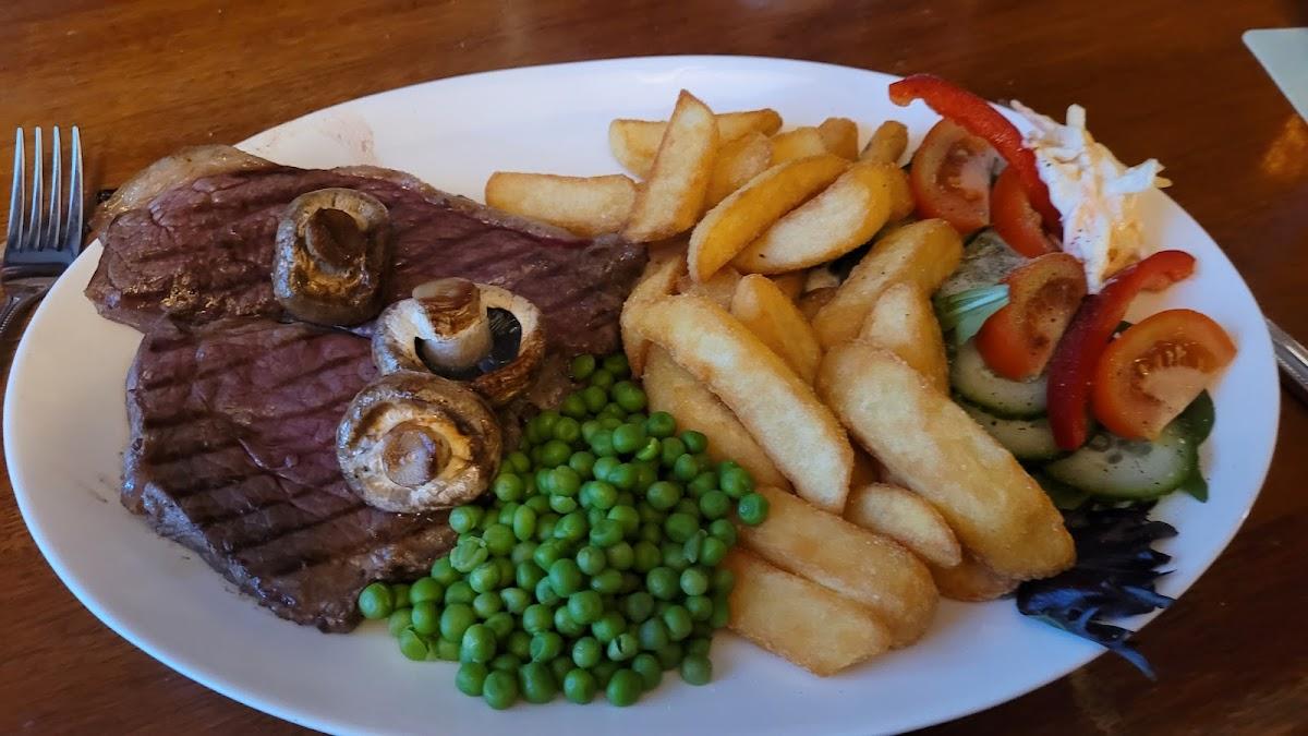 Queens Head Public House