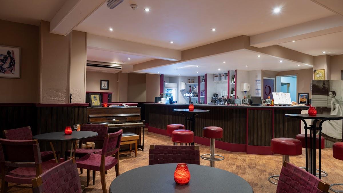 The Crafty Fox Cafe Bar