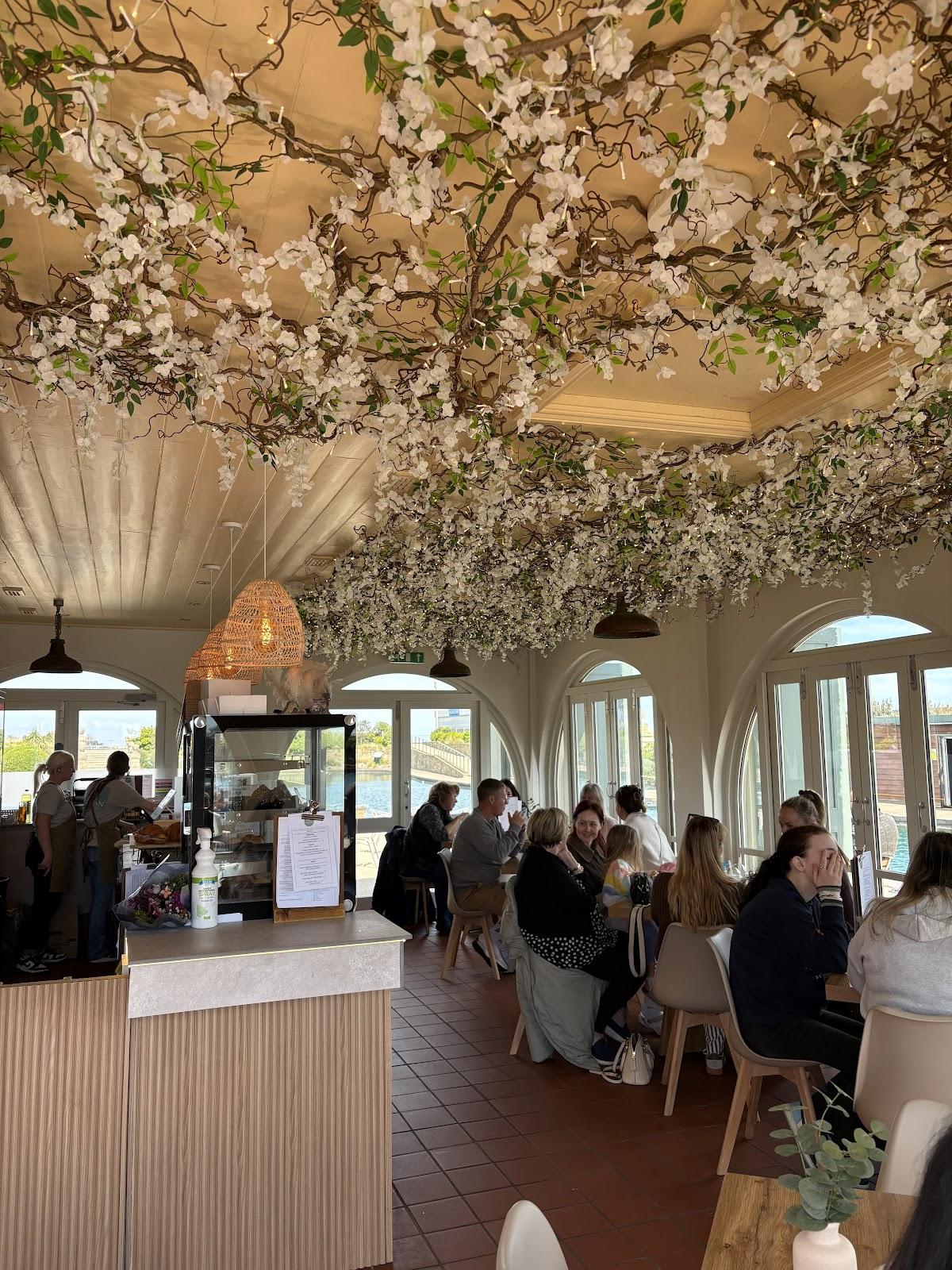 The Little Venetian Cafe and Boating Lake