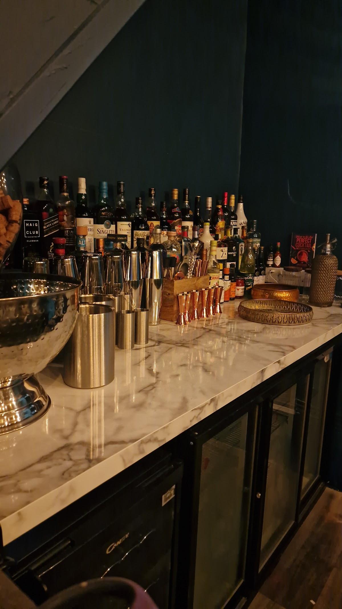 The quarter bar diss