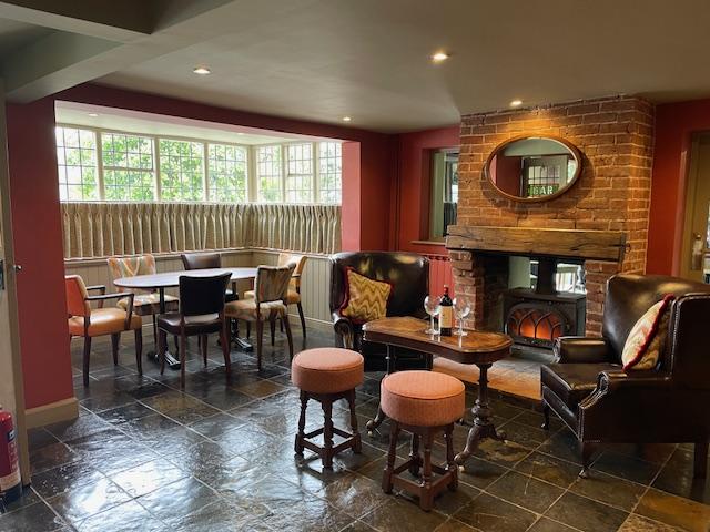 The Swan at Ringland