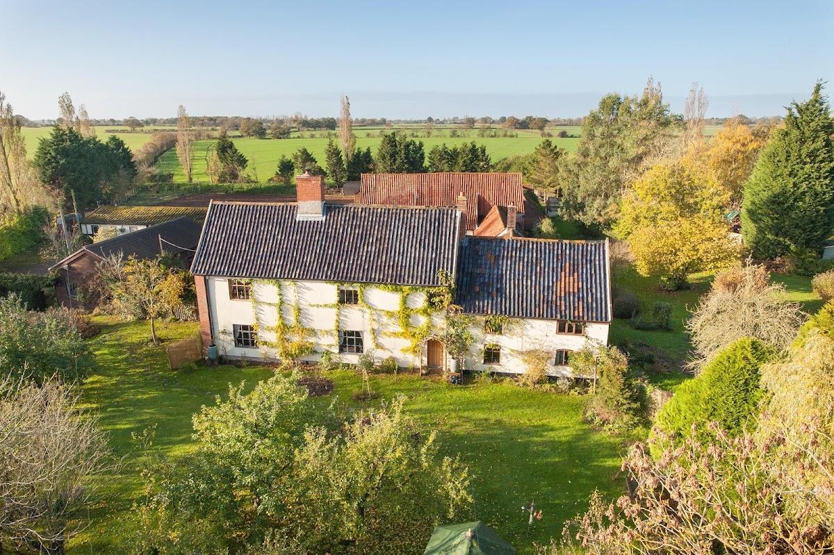 Valley Farmhouse B&B